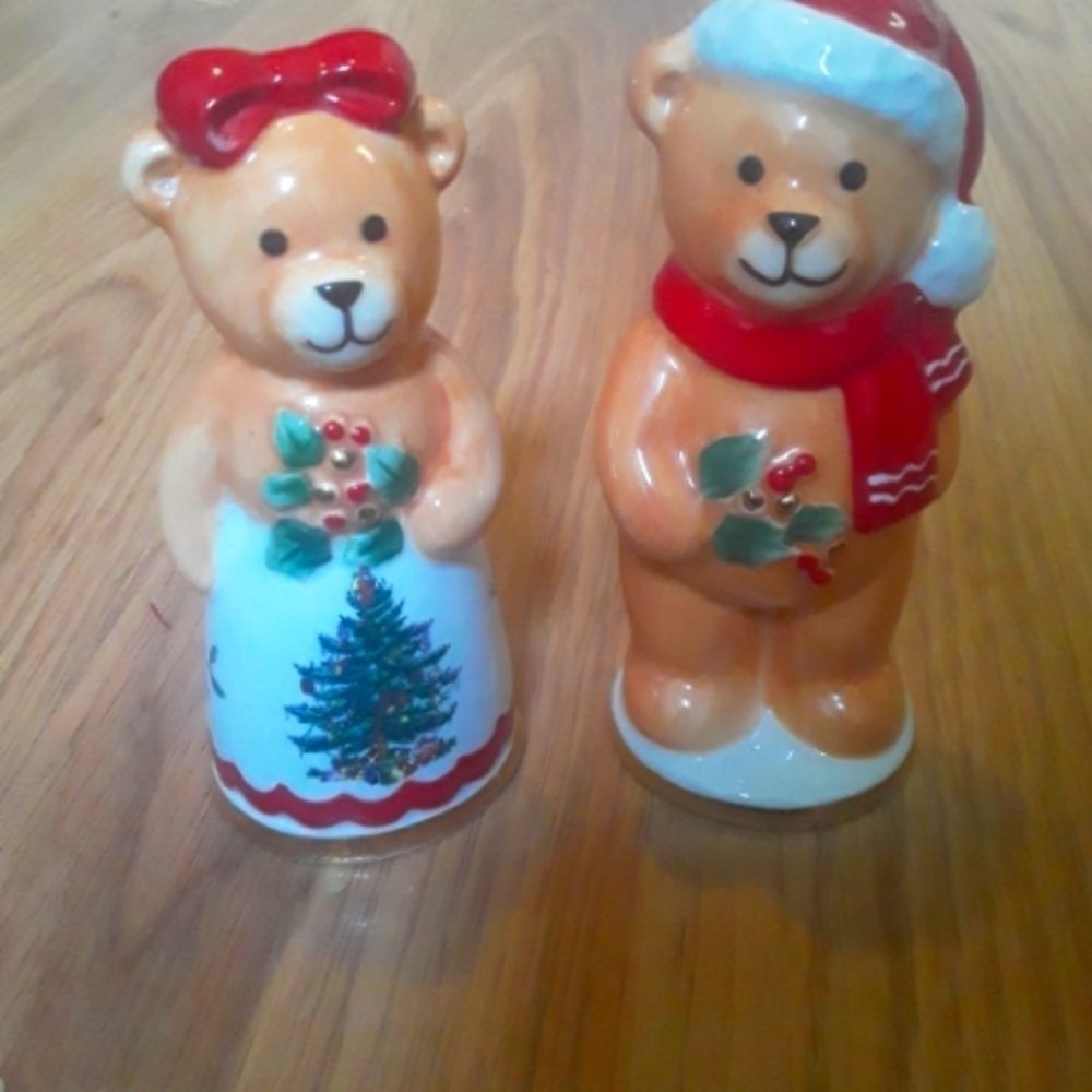 Vintage Spode Mr & Mrs. Teddy Bear Christmas Salt and Pepper Shakers